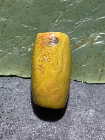 冰飘草花纹战国红玛瑙通货桶珠一颗！ - 冰飘草花纹战国红玛瑙通货桶珠一颗！