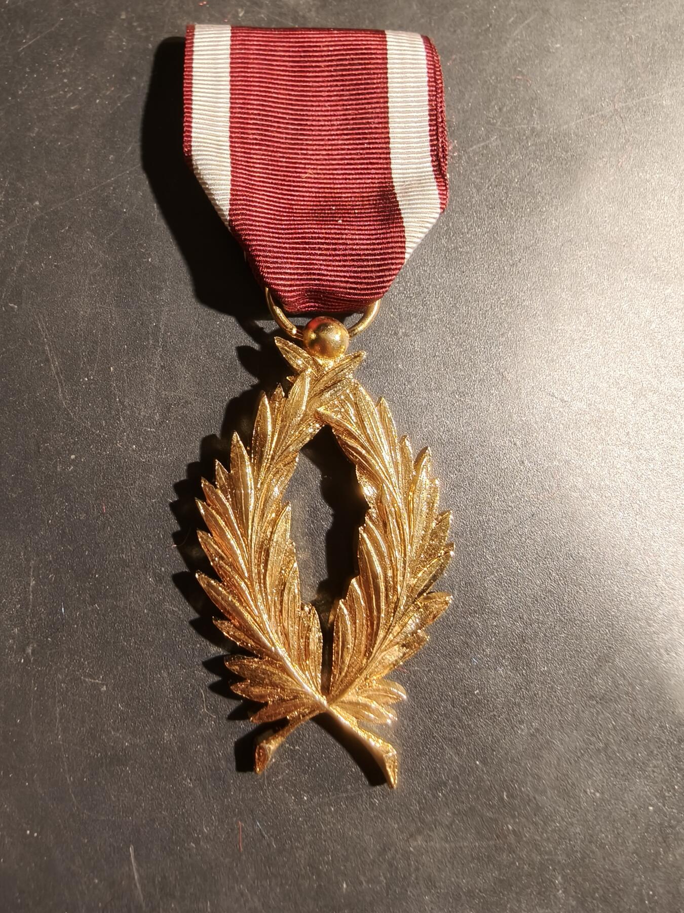 老王徽章第180期 比利时金级棕榈叶奖章