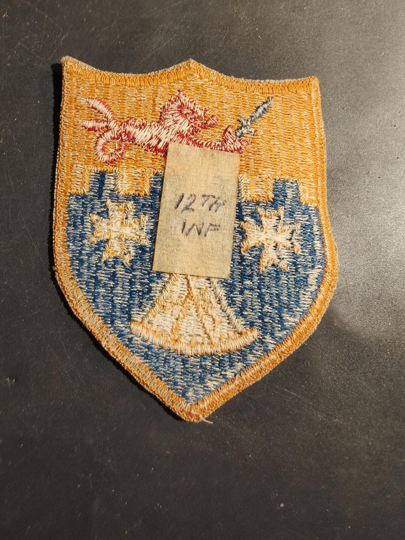 老王徽章第180期 美国陆军第12步兵团臂章