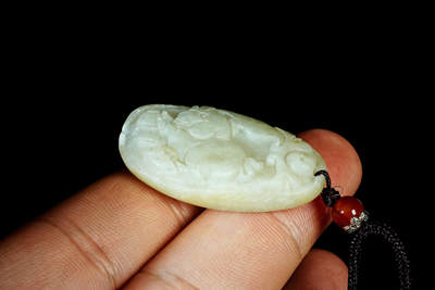 上海都达杂项专场四十七【全场包邮】  天然和田玉精雕《哼哼来财》挂件