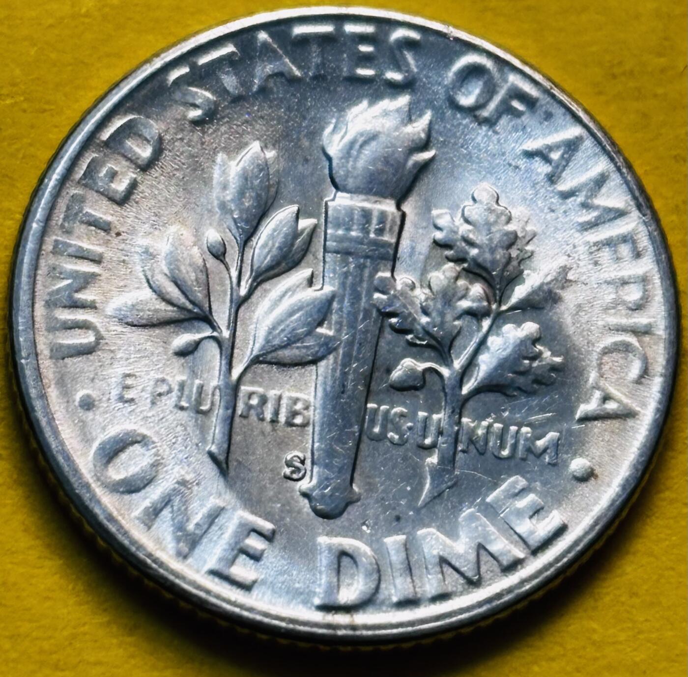 文馨钱币收藏第 293 场，春节前最后一期全部发出，将不予寄存，请悉知 原光好品 1955 年美国罗斯福 10 美分银币 S 版 2.5 克 900 银