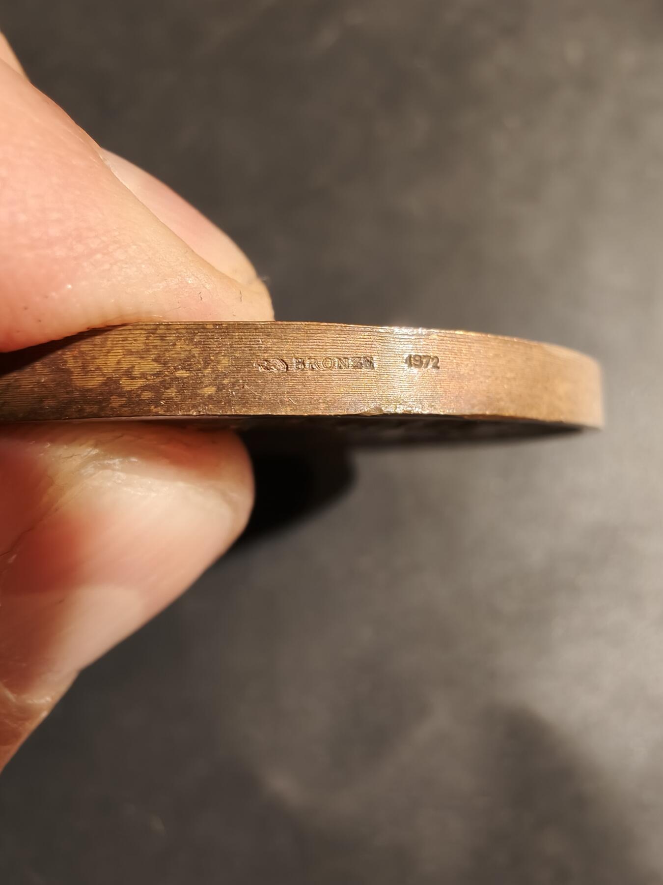 老王徽章第180期 法国教育联盟大铜章    原盒     直径58mm    重量94.6g