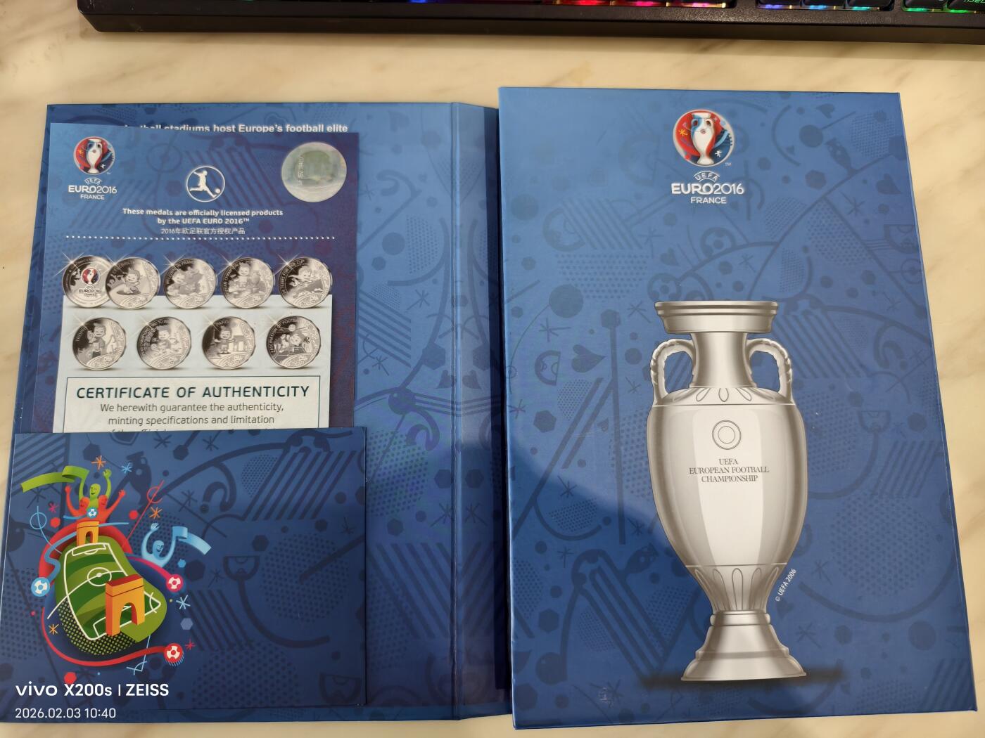 2016年欧洲杯官方纪念章