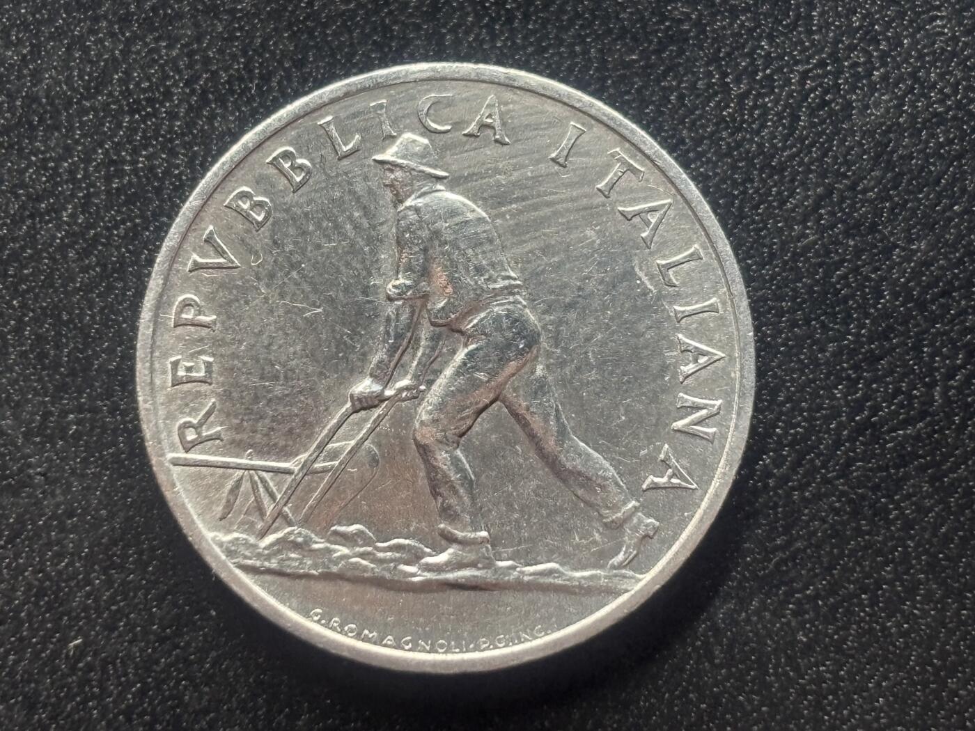 邮泉阁限时拍卖第四十一场（硬币在国外。请付邮费6元。）