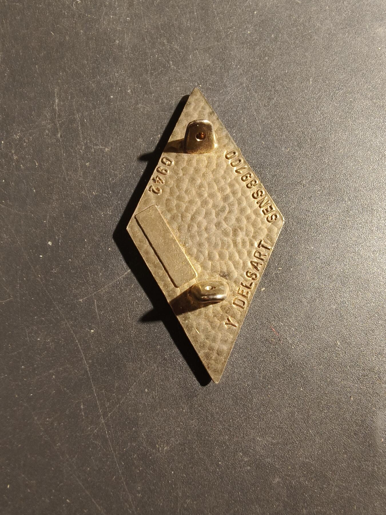 老王徽章第180期 法国陆军第4胸甲骑兵团证章