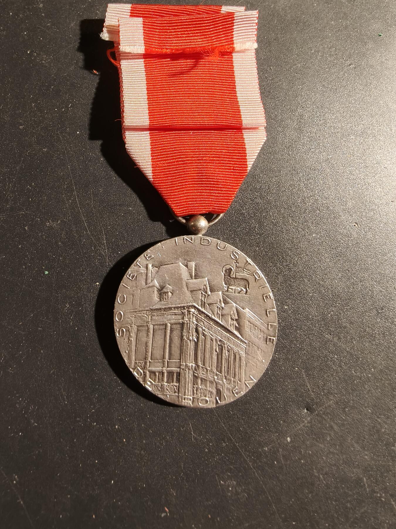 老王徽章第180期 法国银级鲁昂工业协会奖章