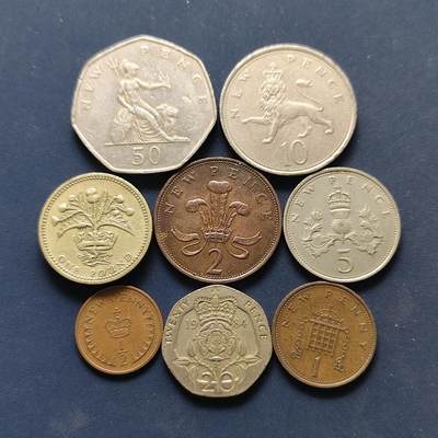 【全场包邮】纯粹捡漏拍500场-持续更新中 - 英国各年份8枚套币-含已停用半便士铜币