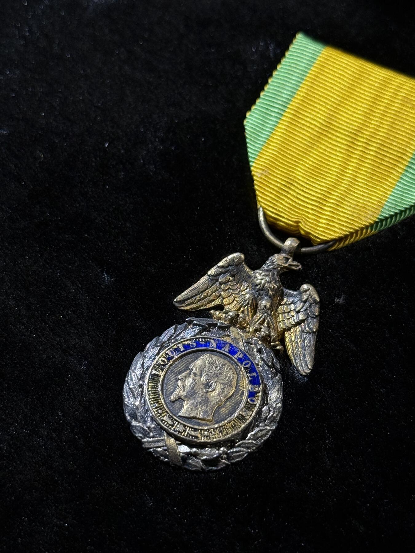 欢庆春节！戎马世界章牌大赏第111期春节大拍 法国第二帝国版军事功勋勋章，银制