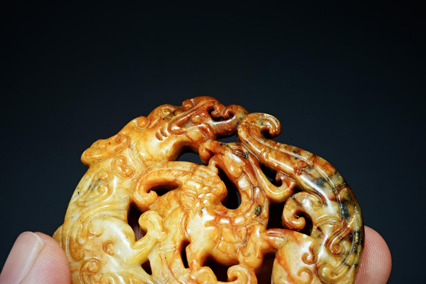 上海都达杂项专场二十一（全场包邮） 古玉龙凤玉佩90-65