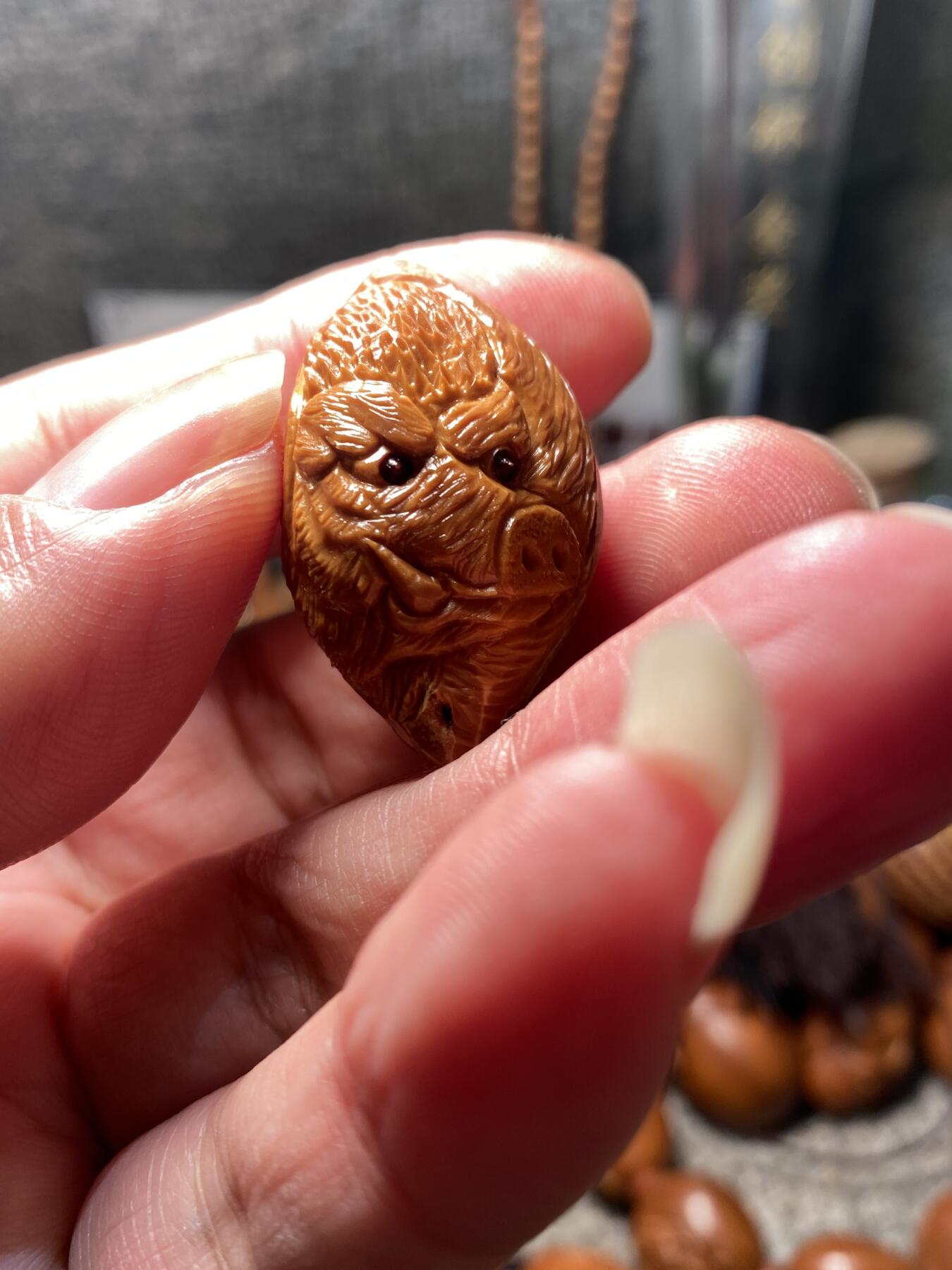 核舟记发源地苏州舟山核雕年末放漏 福利苏工核雕，纯手工雕刻,天篷元帅，个性十足，等待有缘人，市场无同款，尺寸2。3x4.0喜欢的来