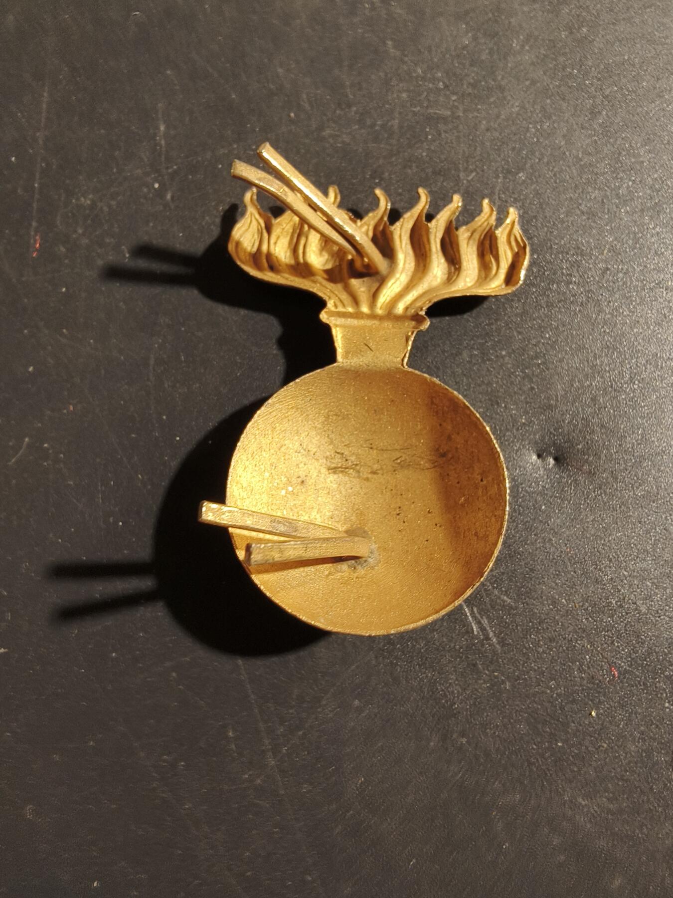 老王徽章第180期 比利时皇家宪兵贝雷帽徽