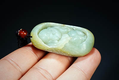 上海都达杂项专场四十七【全场包邮】  天然和田玉精雕《招财弥勒》挂件90-91