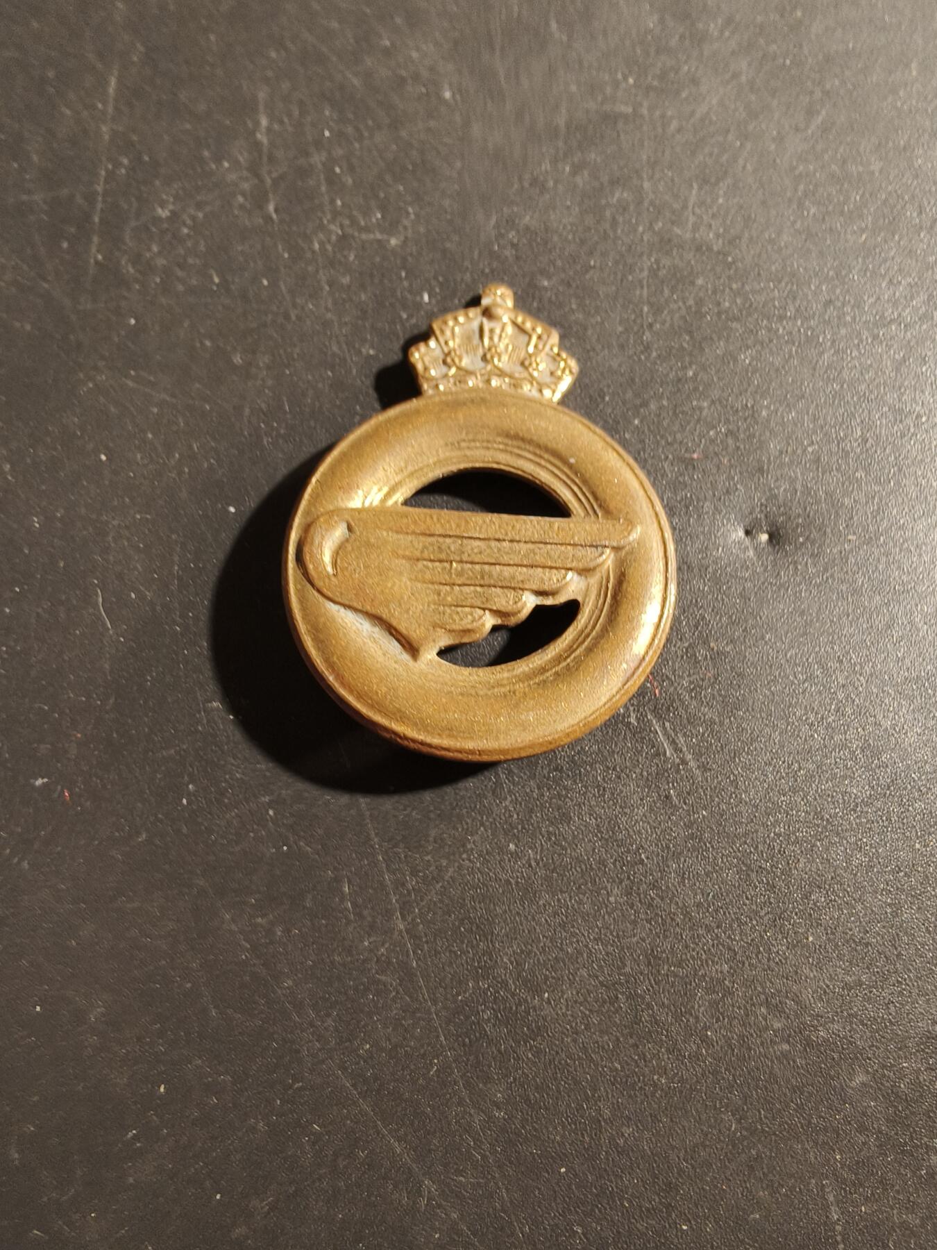 老王徽章第180期 比利时皇家陆军服务军团贝雷帽徽