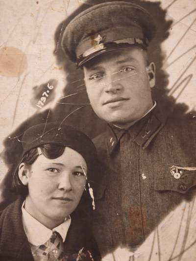 橙子收藏(照片专场)第三期 - 1937年6月拍摄的苏联军人与恋人合影照，属于大清洗与卫国战争爆发前夜的民间影像遗存。