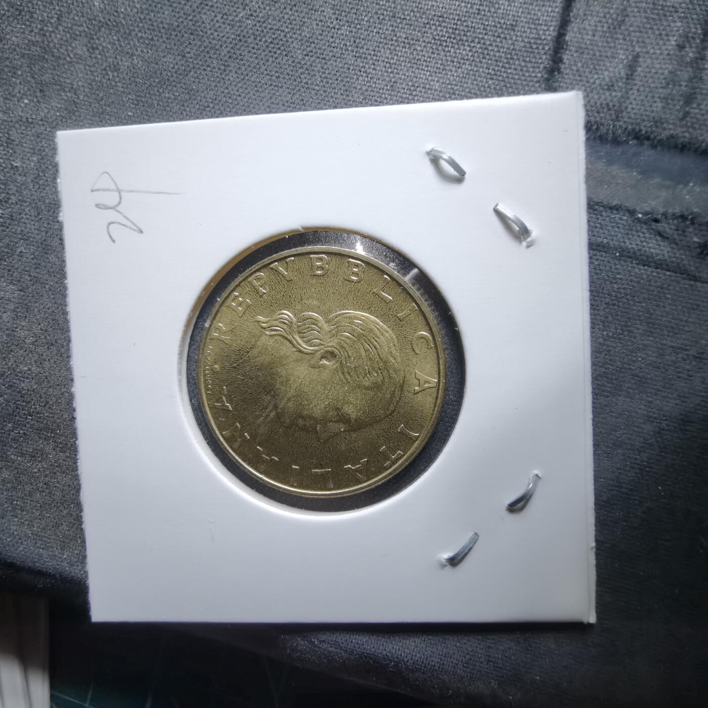 沼泽如烟--第985场 意大利1985年200里拉