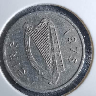 沼泽如烟--第985场 - 爱尔兰1975年5便士