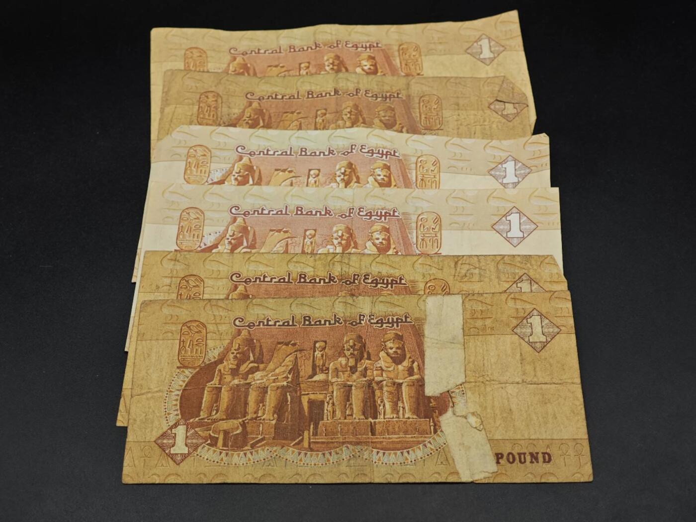 【淘币小摊】实时拍第八百六十四拍   无佣金纸币福利场   年前最后一周 之前的预留小年前全部发出 请更换最新收货地址  埃及1镑纸币6张【有折】