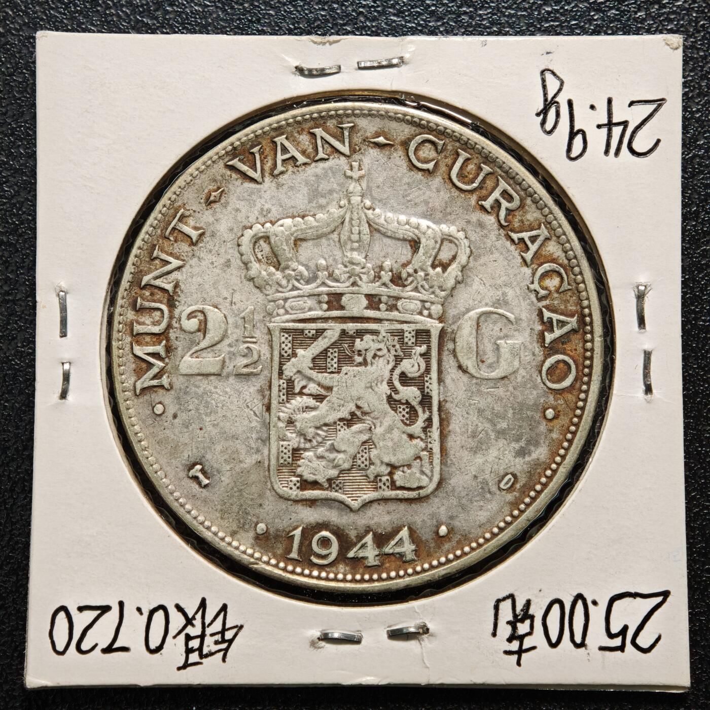 【德藏】世界币章拍卖第164期（拍品征集中~欢迎藏友联系） 老藏家集藏系列之-1944年 库拉索2-1/2盾银币 720银 直径约：38mm；重约：25g 入册20余年·附有当年购入价