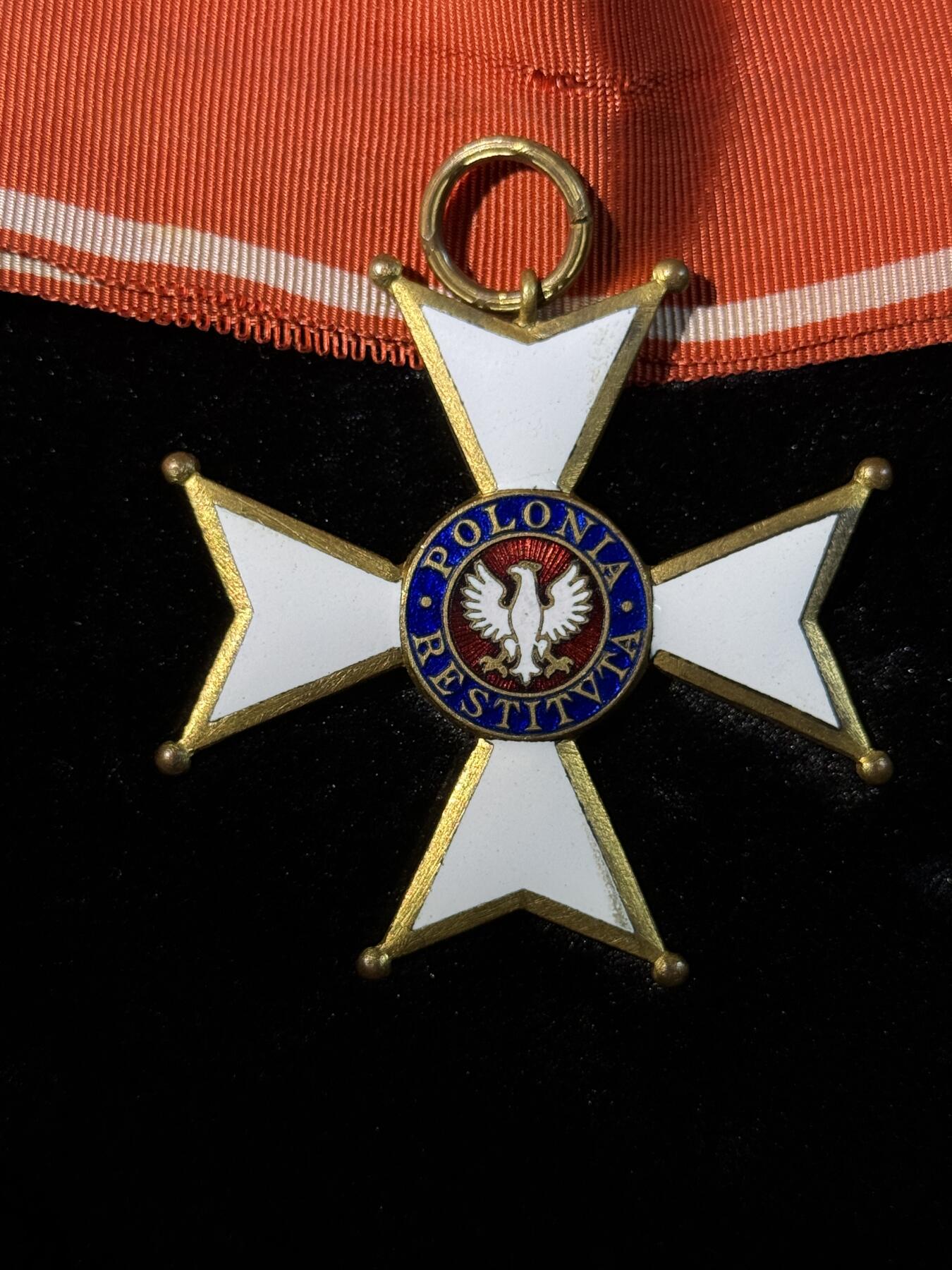 欢庆春节！戎马世界章牌大赏第111期春节大拍 波兰人民共和国复兴勋章，指挥官级，非常少见（不是那种常见的电镀商业版复刻！）