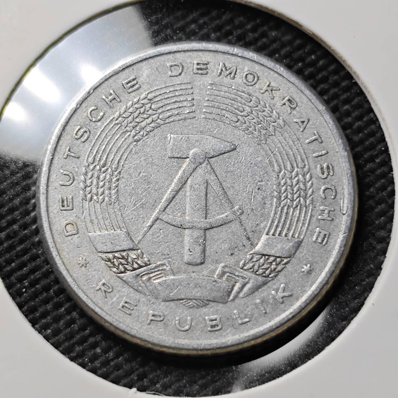 KK钱币收藏小铺  第393期  2月预留时间 周末发货 1958 东德50芬尼