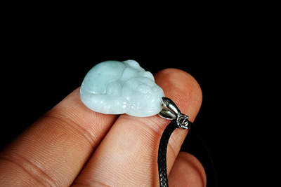 上海都达杂项专场90【全场包邮】  天然冰糯种翡翠（A货）精雕《佛公》挂件 90-99