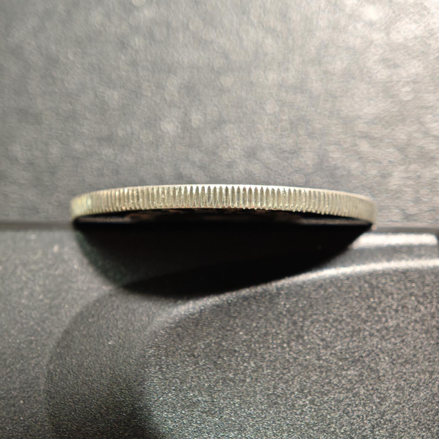 【德藏】世界币章拍卖第164期（拍品征集中~欢迎藏友联系） 1976年 葡萄牙革命25周年100埃斯库多纪念银币 直径约：31.9mm；重约：14.8g