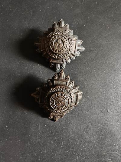 老王徽章第180期 - 英国军衔配饰一组    巴斯星    一战时期