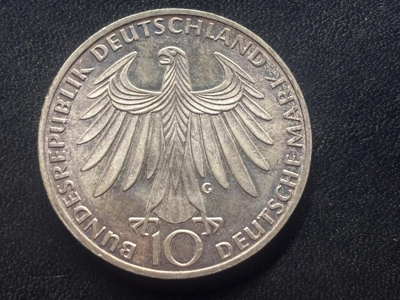 邮泉阁限时拍卖第四十一场（硬币在国外。请付邮费6元。） 德国1972年慕尼黑奥运会-运动员10马克纪念银币G版