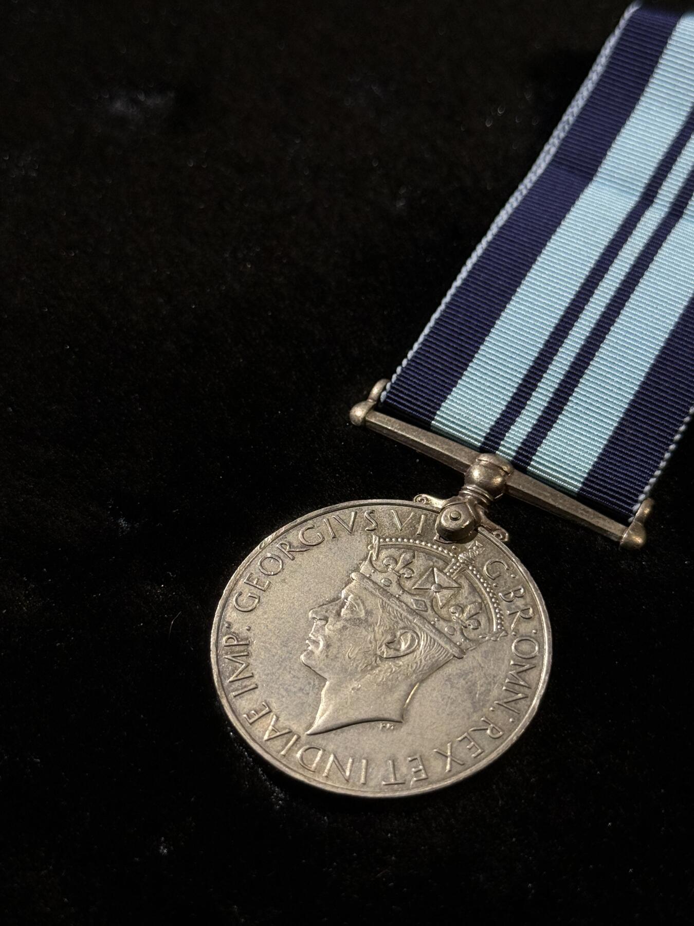 欢庆春节！戎马世界章牌大赏第111期春节大拍 英国二战印度服役奖章