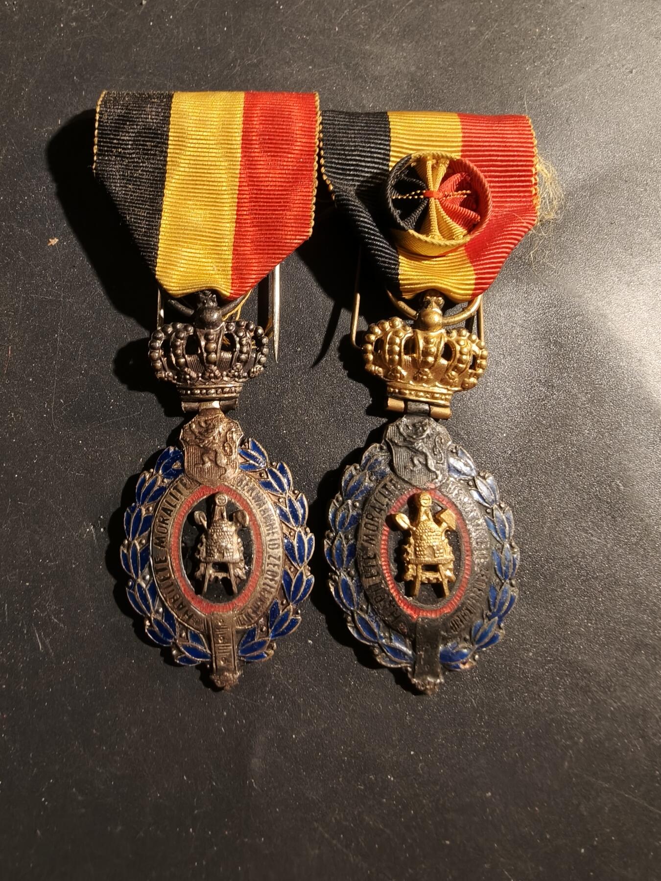 老王徽章第180期 比利时金银级劳工奖章一组