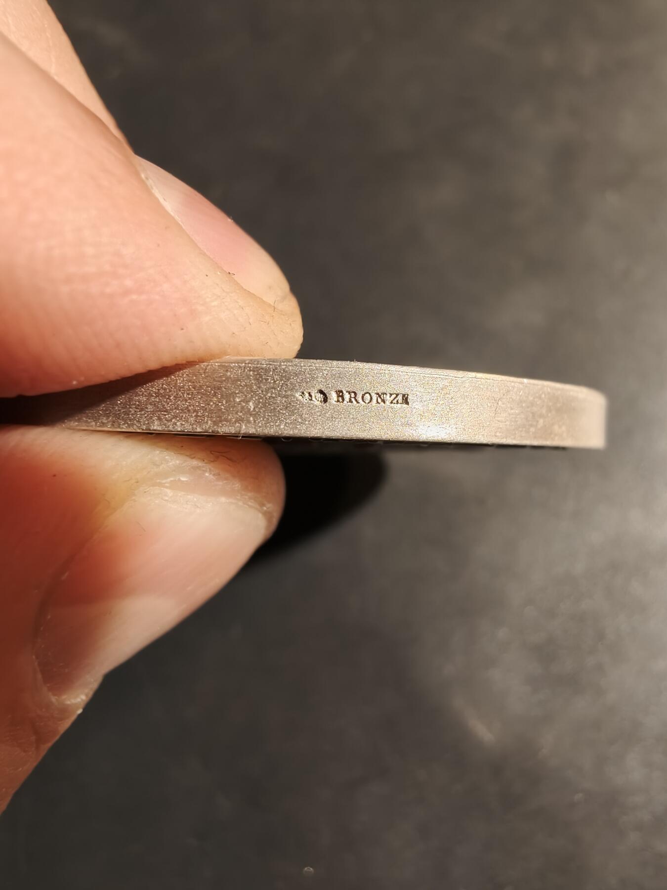 老王徽章第180期 法国布列塔尼人之友协会镀银大铜章     直径50mm     重量76.3g