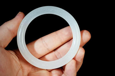 上海都达杂项专场四十七【全场包邮】  金丝玉圆条手镯