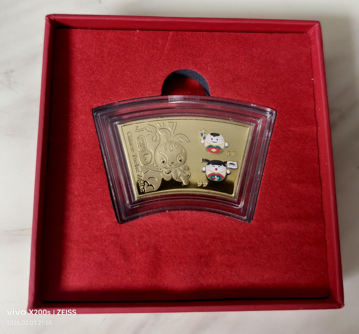 2015年意大利米兰世博会生肖兔铜镀金纪念章