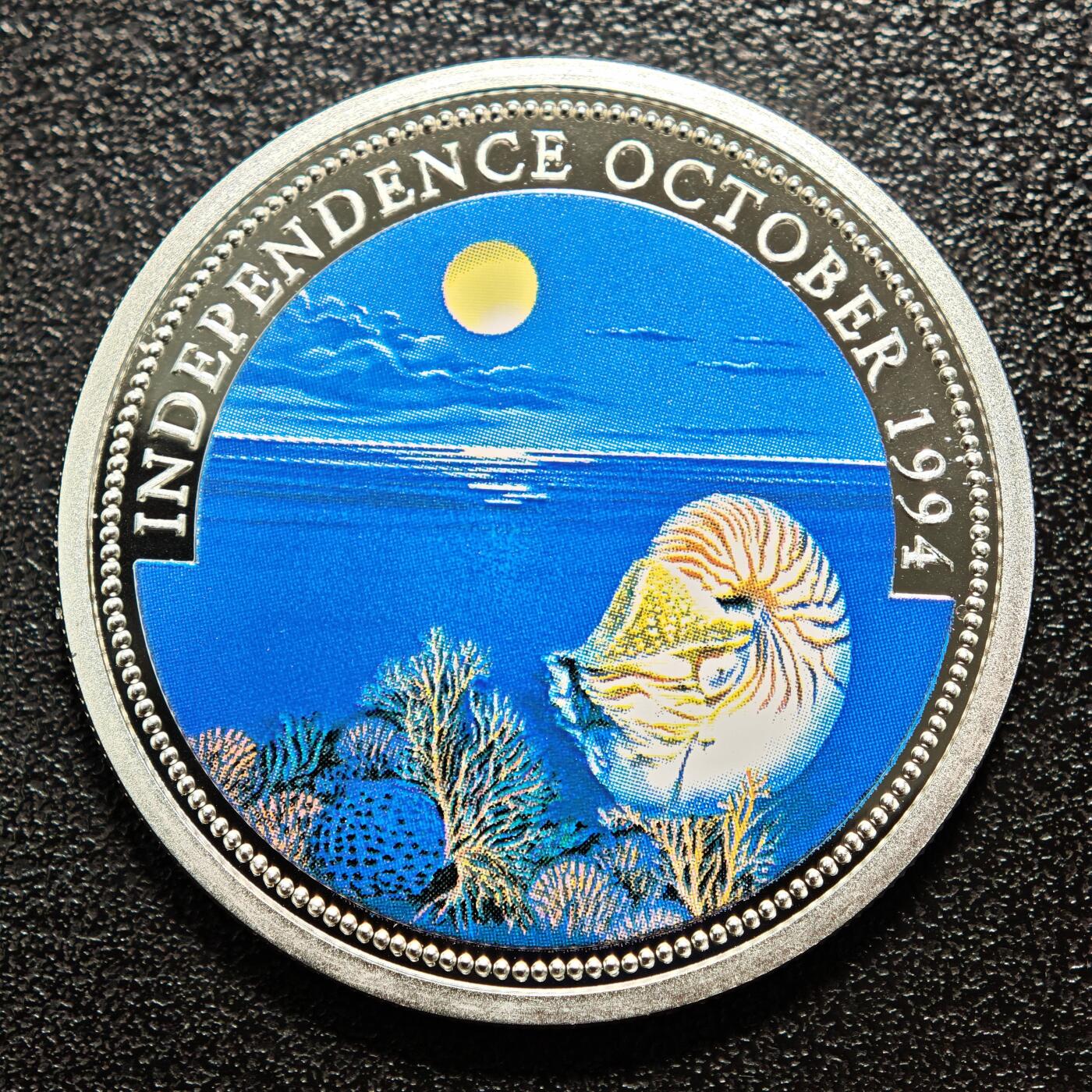 【德藏】世界币章拍卖第164期（拍品征集中~欢迎藏友联系） 1994年 帕劳菊石5元彩色纪念银币 900银 直径约：37.2mm；重约：25.1g