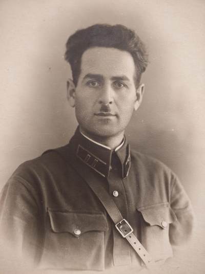 橙子收藏(照片专场)第三期 - 1939年拍摄的苏联捷尔任斯基步兵学校军官肖像照(元首胡卫生胡)