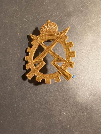 老王徽章第180期 - 比利时皇家电气与机械工程师贝雷帽徽