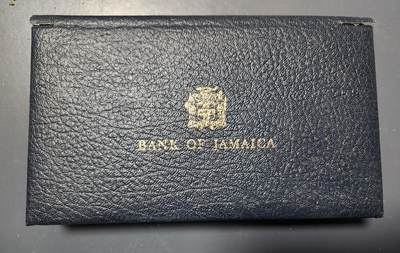 2月7号晚上8点 外国纸币自动截拍第20场 - 牙买加 1977年1,2,5,10元 001386全同号 全新套票 有收藏册证书