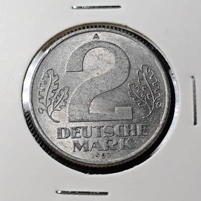 KK钱币收藏小铺  第393期  2月预留时间 周末发货 -  1957东德2马克 A版