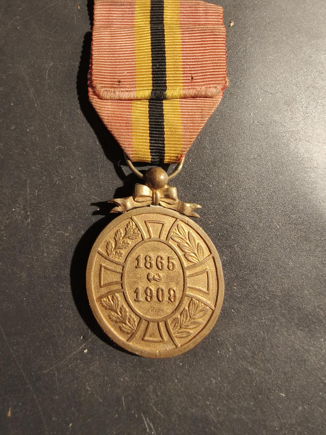 老王徽章第180期 比利时利奥波德二世国王执政纪念章