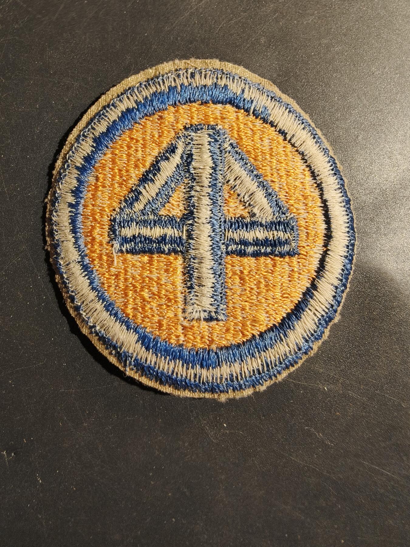 老王徽章第180期 二战时期美国陆军第44步兵师臂章