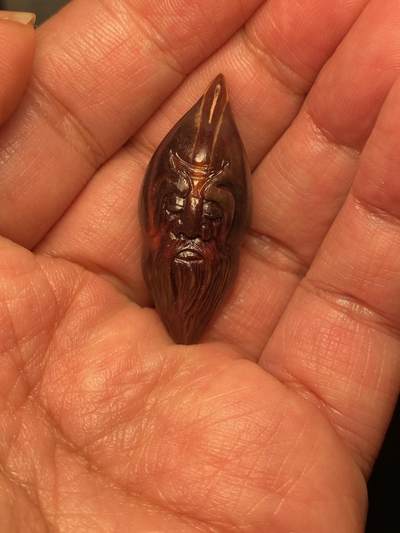 核舟记发源地苏州舟山核雕年末放漏 - 苏工核雕纯手工雕刻，天然紫核福禄寿星单籽，个性十足，市场无同款，尺寸1。65x3.9喜欢的来