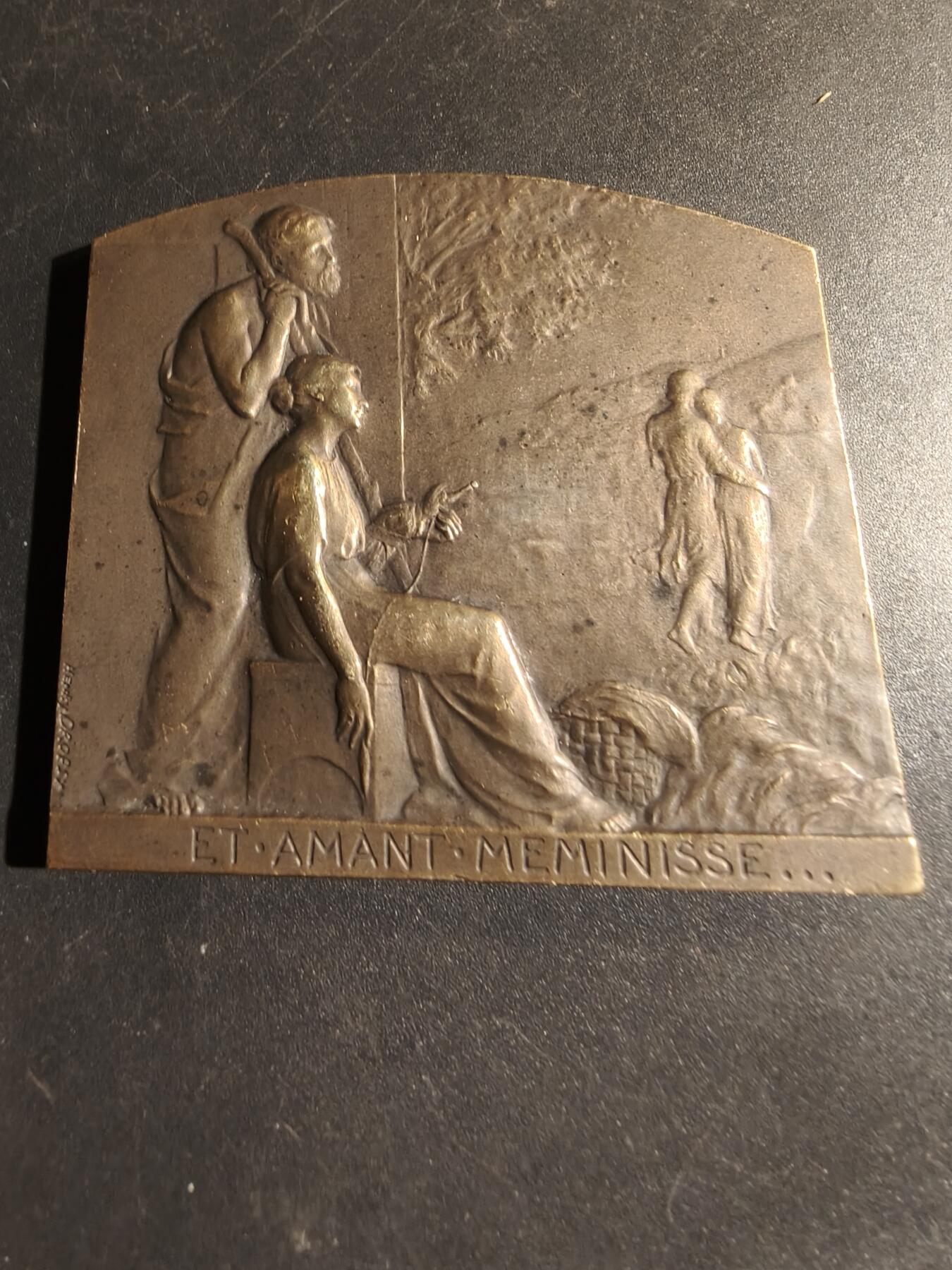 老王徽章第180期 法国婚姻方形大铜章    大师Dropsy作品     尺寸58×52mm     重量83g