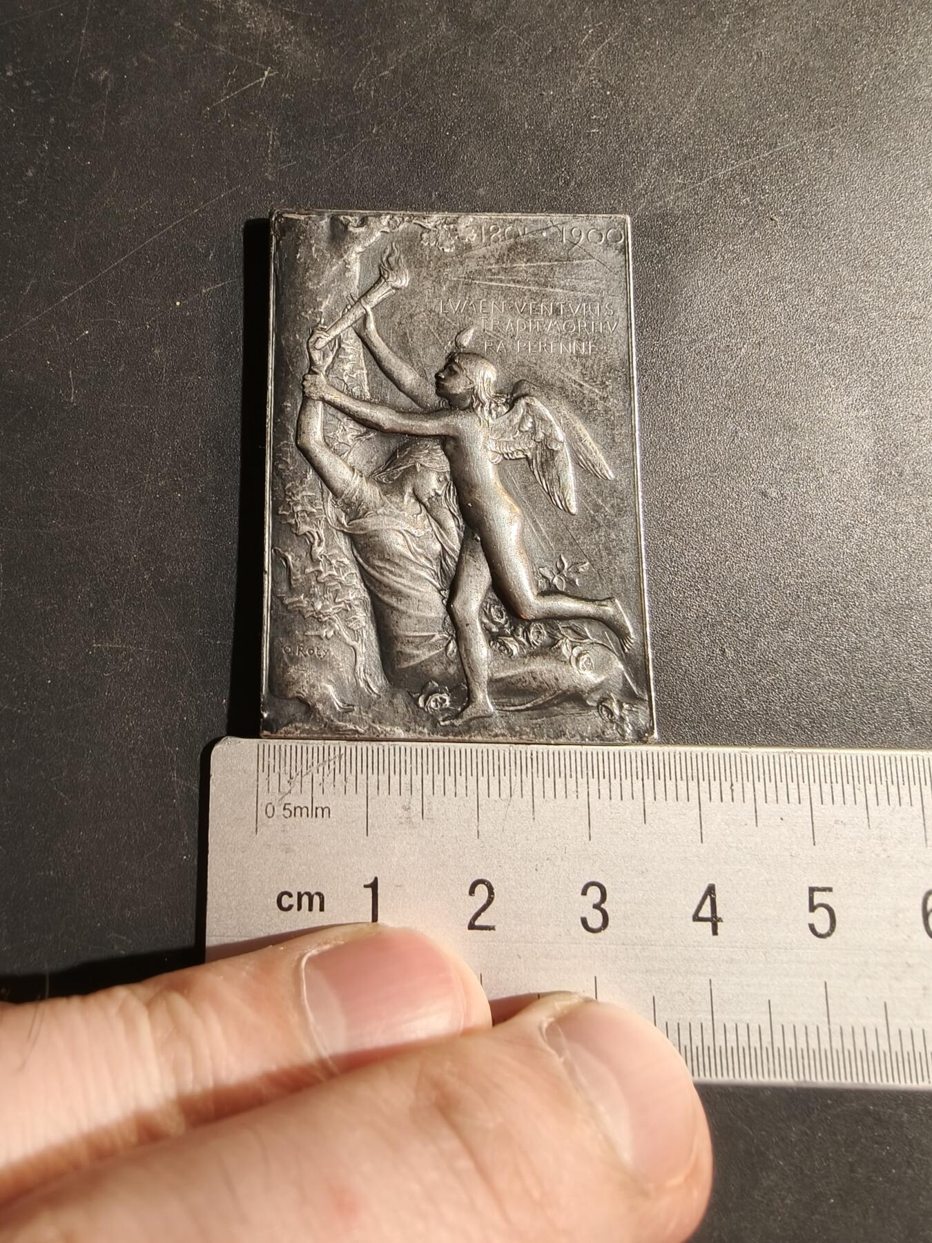 老王徽章第180期 法国1900世博会方形镀银大铜章    少见原盒    大师罗蒂作品    尺寸51×36mm    重量36.4g