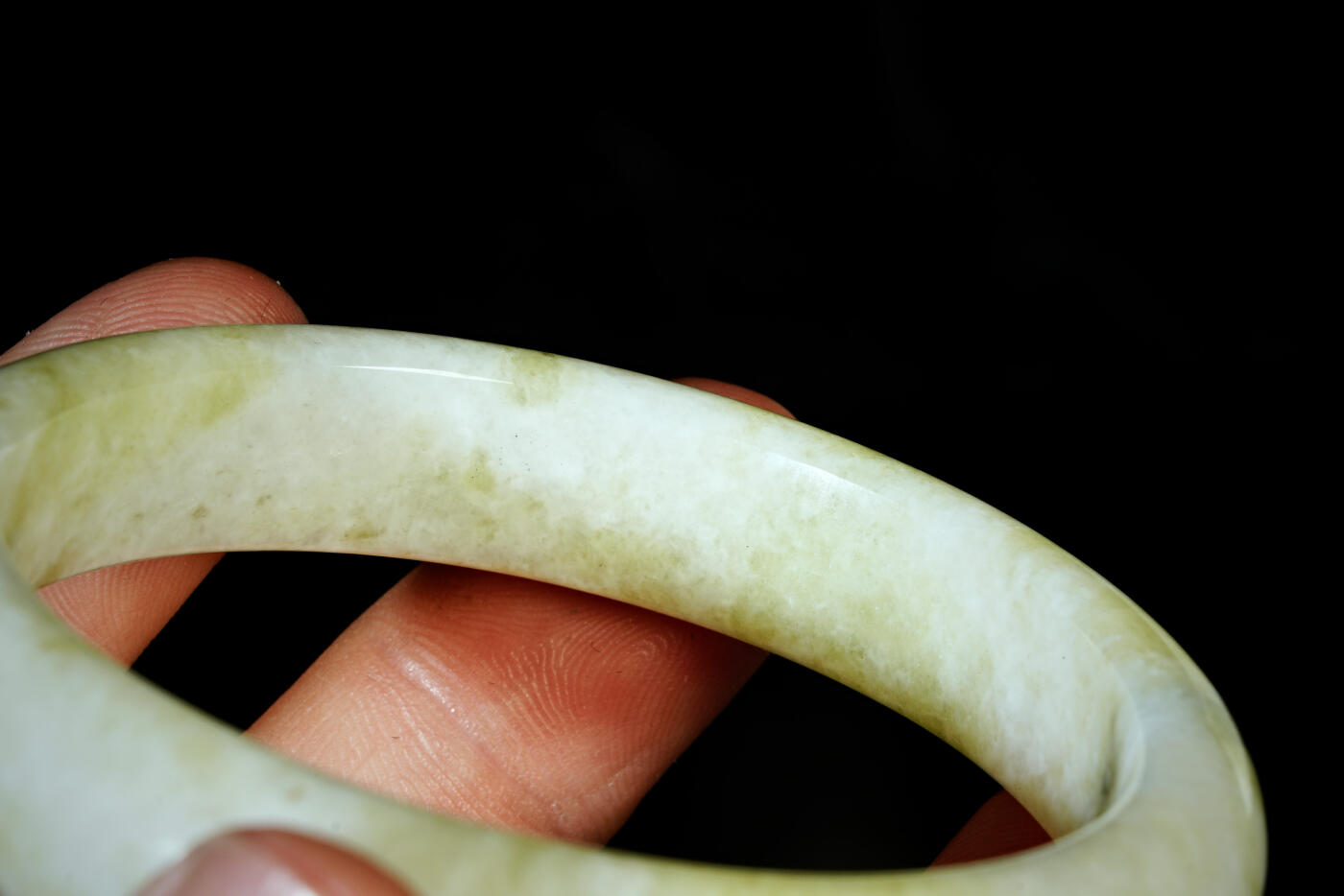 上海都达杂项专场二十一（全场包邮） 天然 蓝田玉贵妃手镯90-57