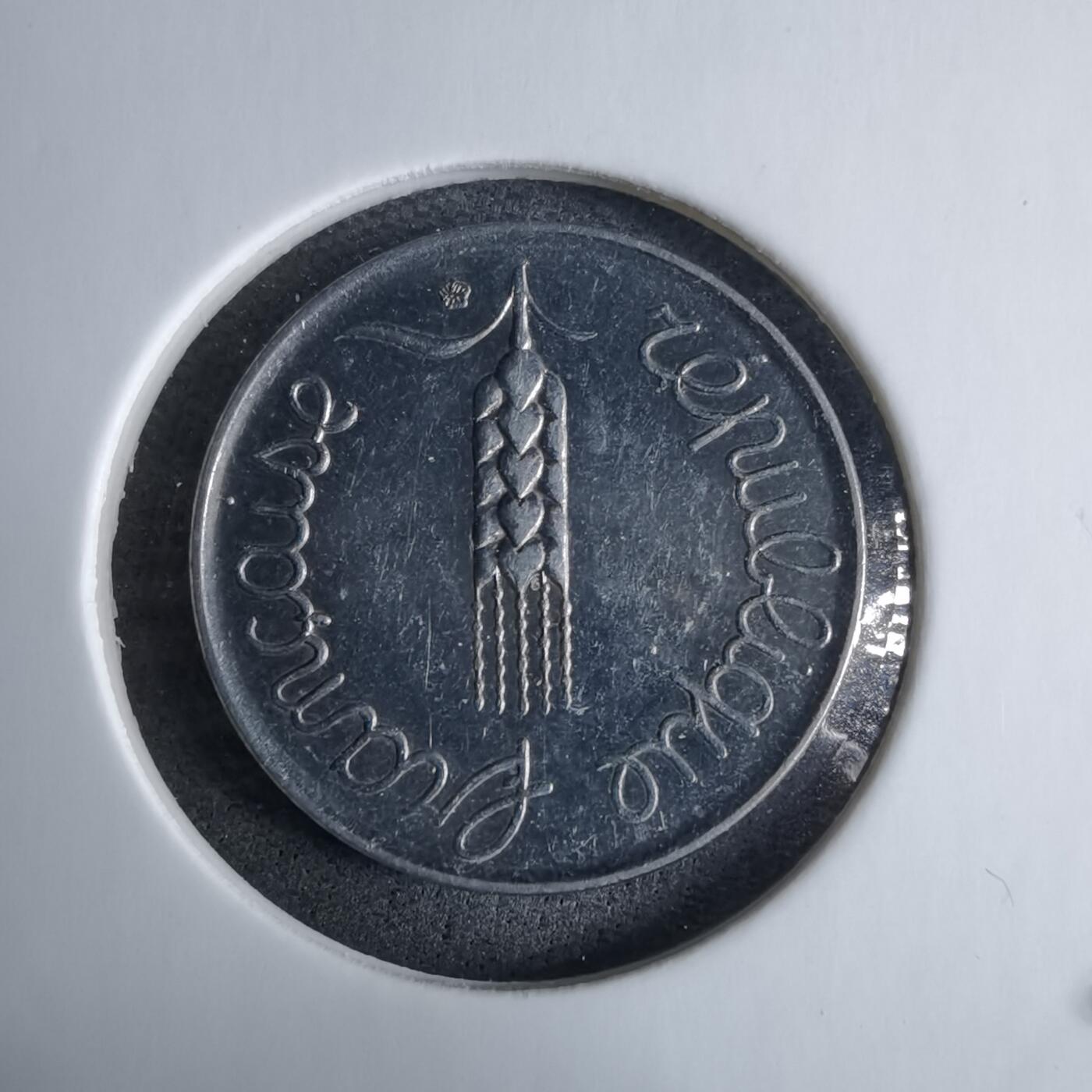 沼泽如烟--第985场 法国1962年五分