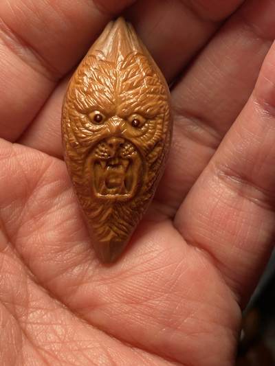 核舟记发源地苏州舟山核雕年末放漏 - 福利苏工核雕，纯手工雕刻，君临天下，个性十足，等待有缘人，市场无同款，尺寸2。1x4.65喜欢的来