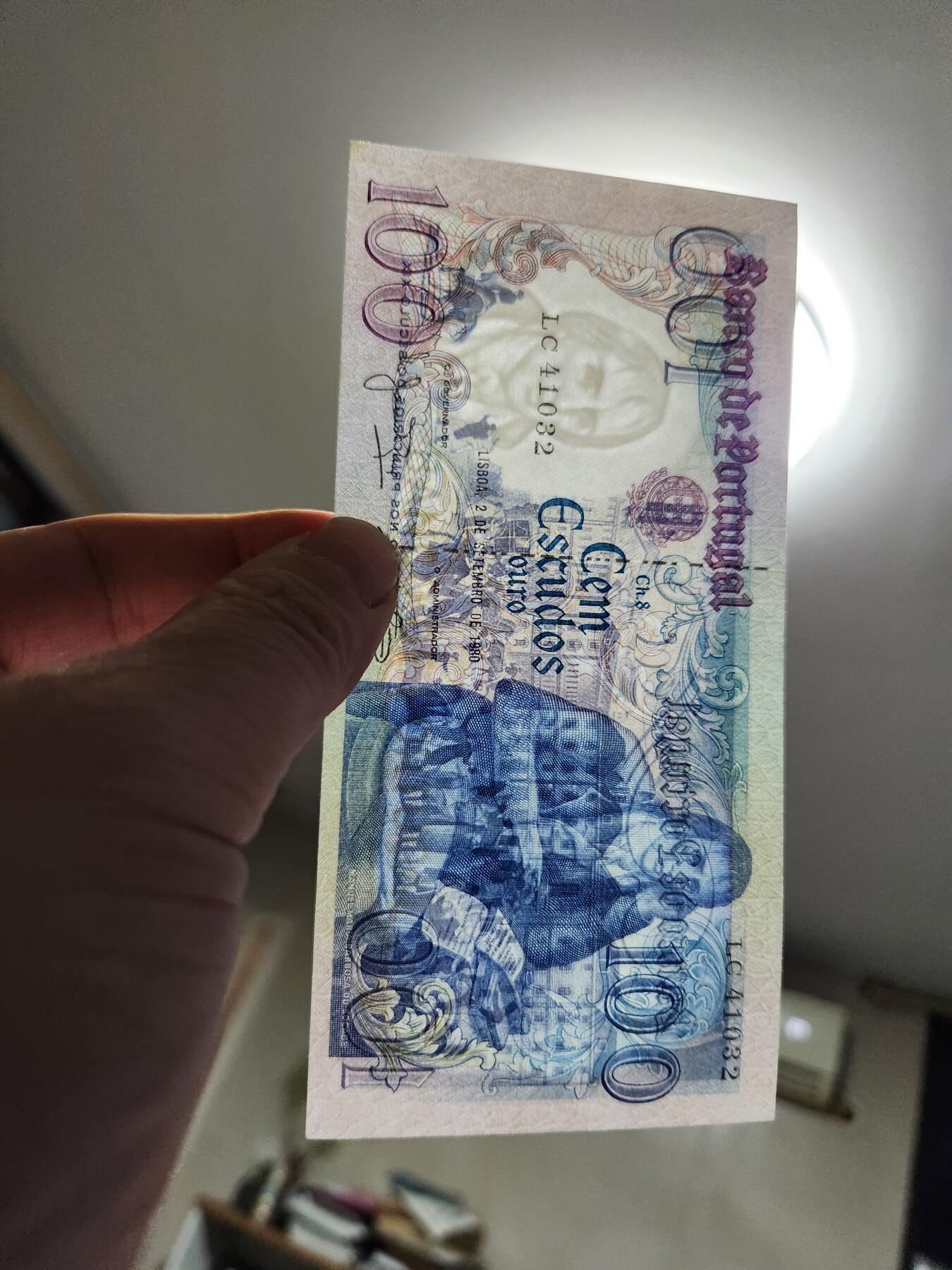 2月6号晚上8点 外国纸币自动截拍第19场 葡萄牙 1985年版 100埃斯库多 (诗人 博卡热) 新品