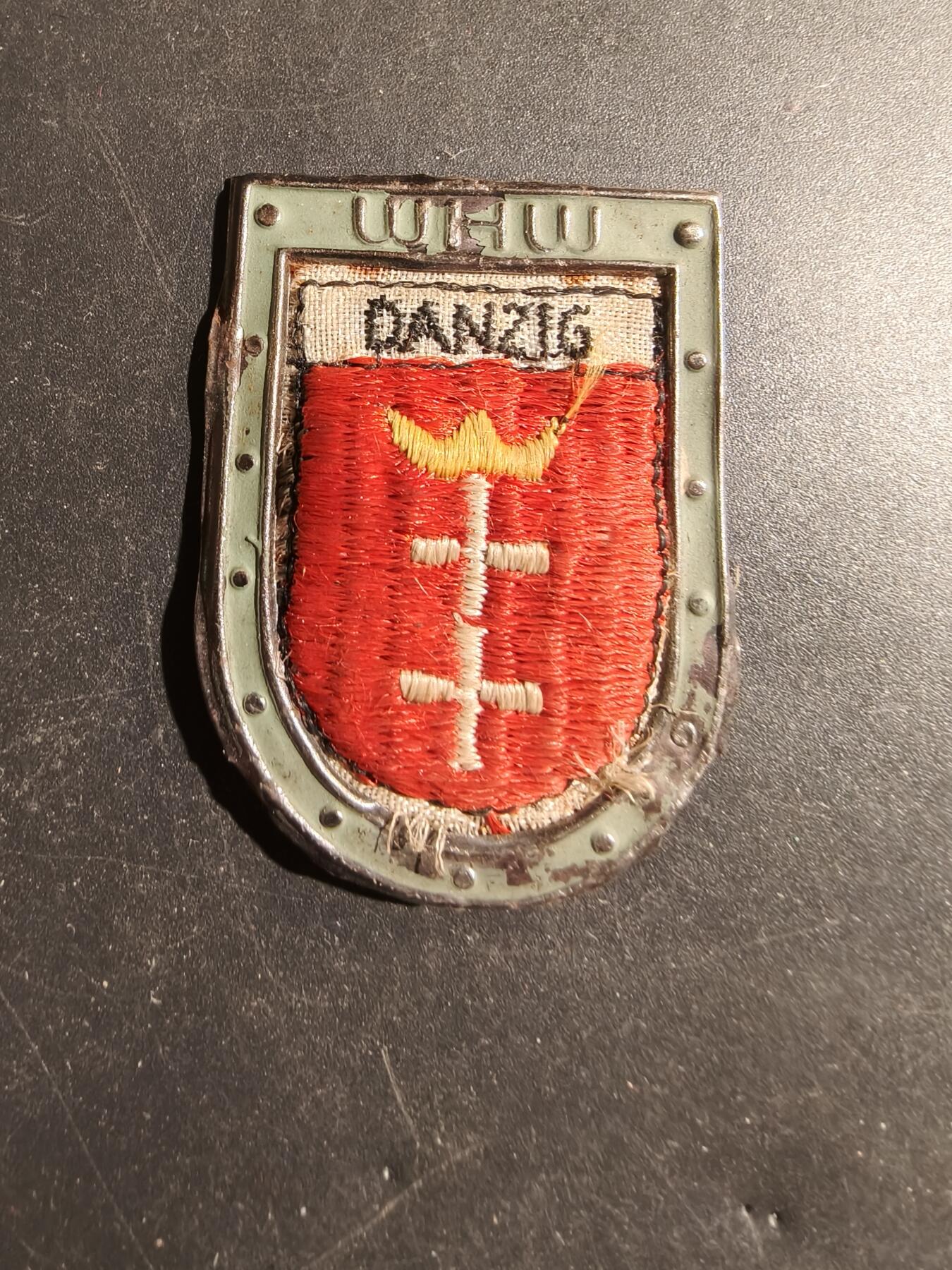 老王徽章第180期 德三冬季救济工厂但泽市证章