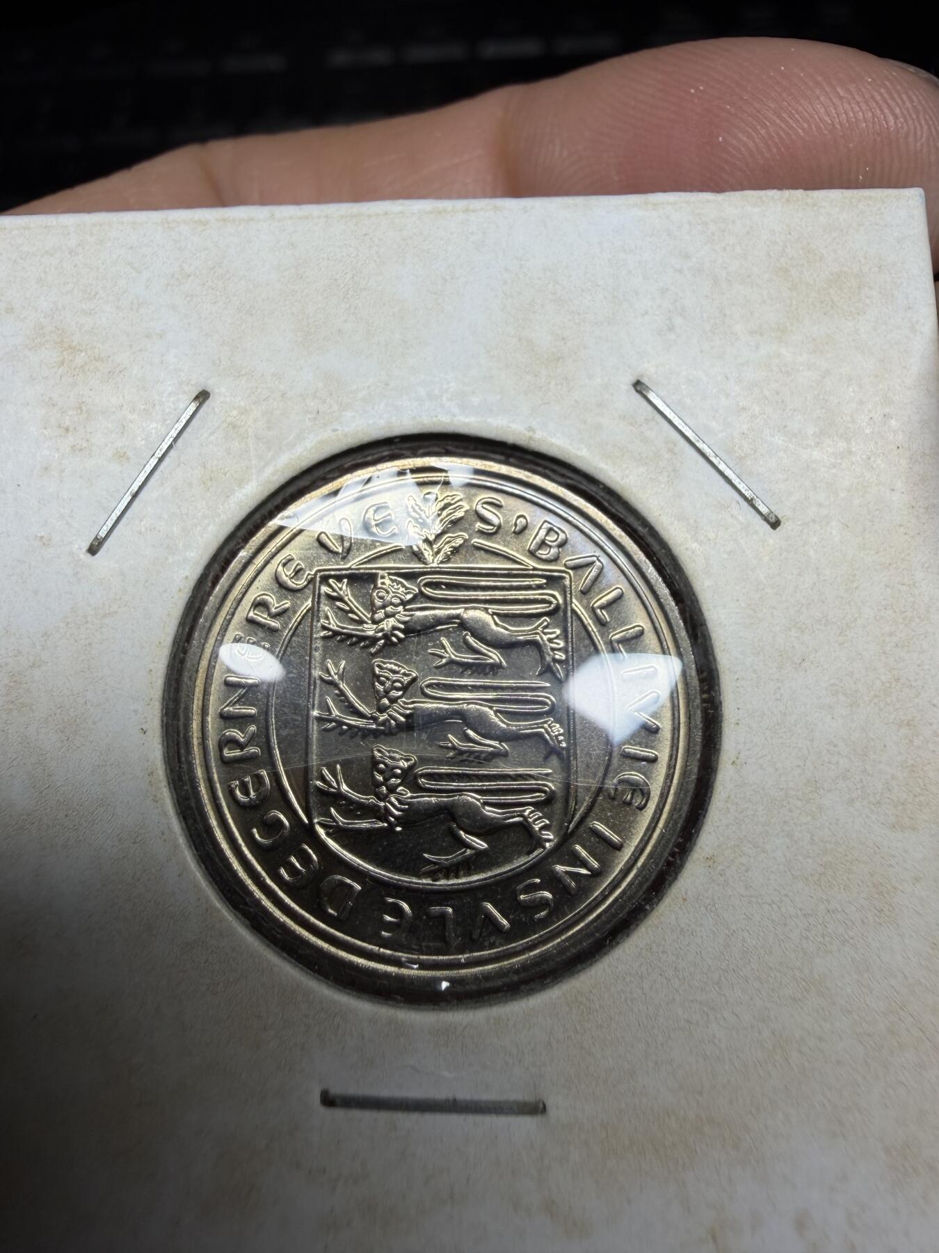 2025年集古藏今外币拍卖第二期-第4场—（总第304拍），可以寄存60天，满160元包邮。 1982年根西5新便士