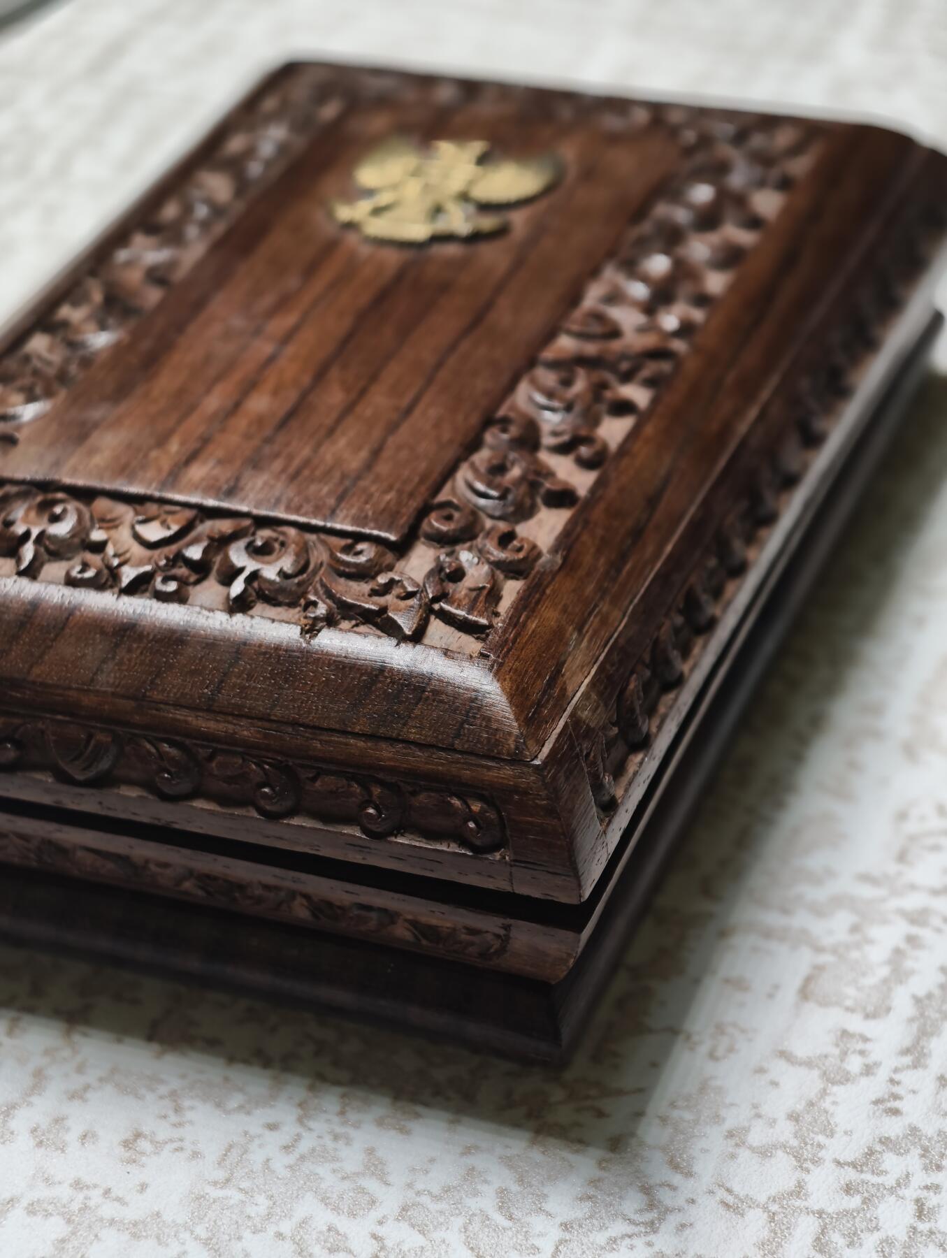 2026年2月8日拍卖 日本外交官印尼之星三等勋章勋记一套（印尼总统苏加诺亲签）